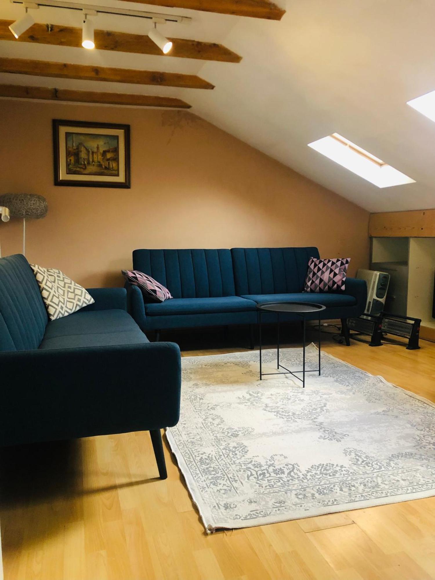 Central Apartment Пристина Екстериор снимка